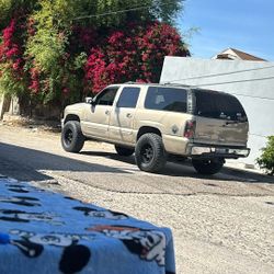 2000 GMC Suburban