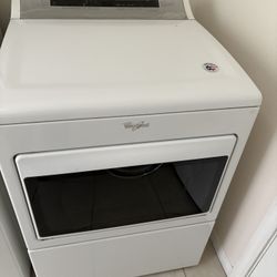 Whirl Pool Dryer