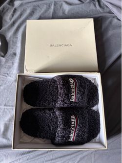 Balenciaga fuzzy black slides