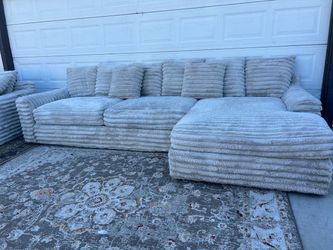 Maple + Main 2-Piece Stationary Sectional- FREE Delivery - READ Description