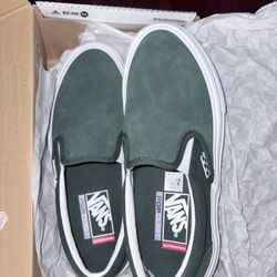 Brand New Vans Suede Green/White Slip On Shoes 