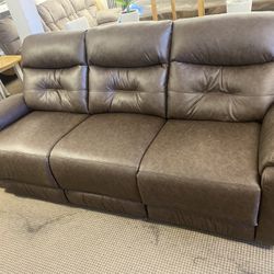 NEW LEATHER POWER  RECLINING SOFA WITH CONSOLE