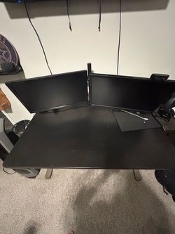 UPLIFT Desk - Electric Adjustable Standing Desk