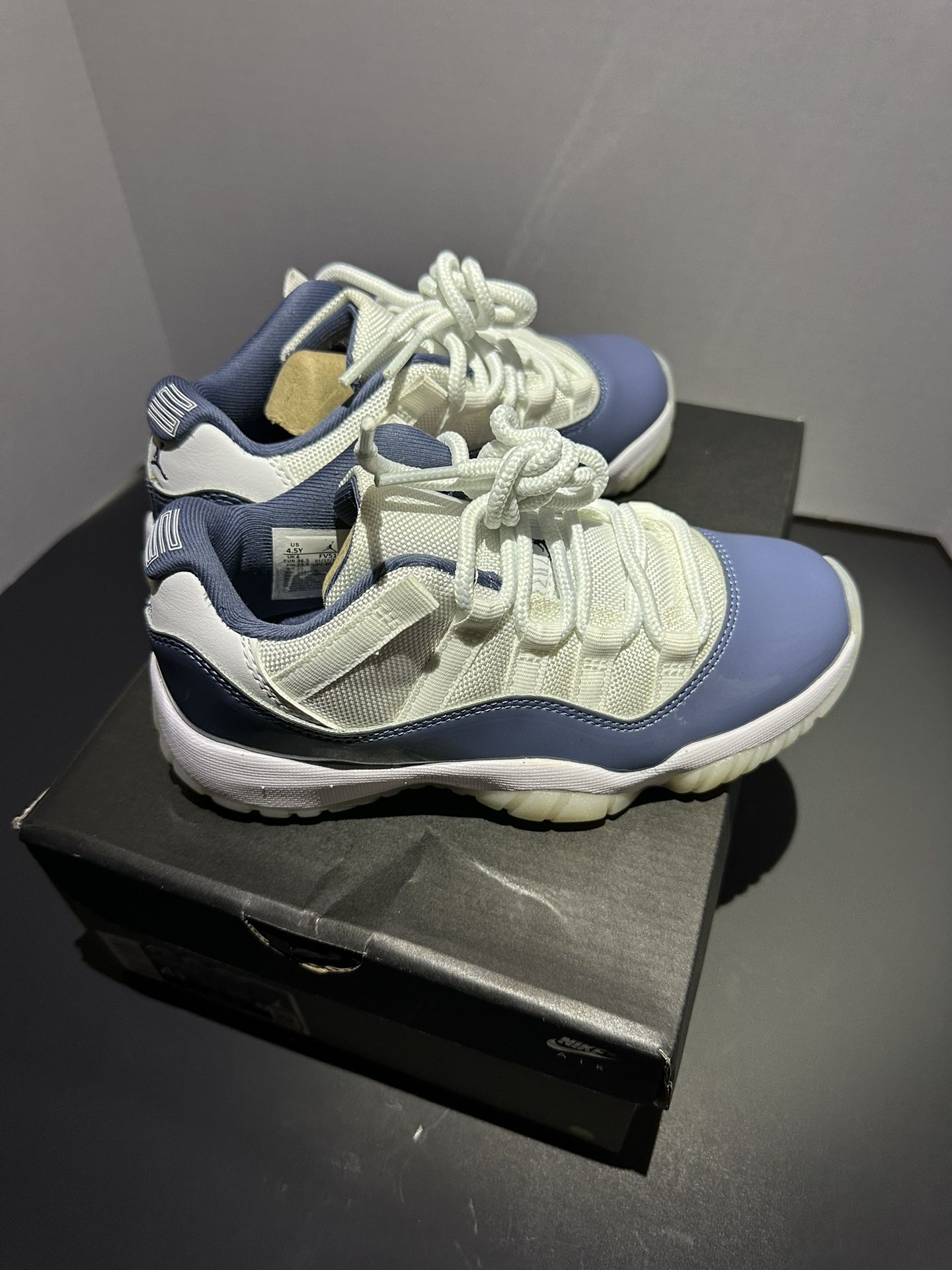 Air Jordan 4 Retro Low