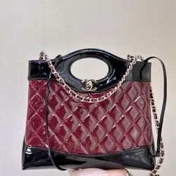 Brand new Chanel shoulder bag(4133)