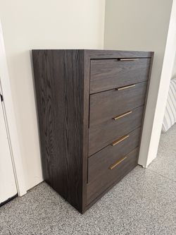 RH Dresser