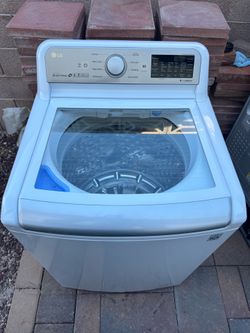 Like New LG washer Large Capacity