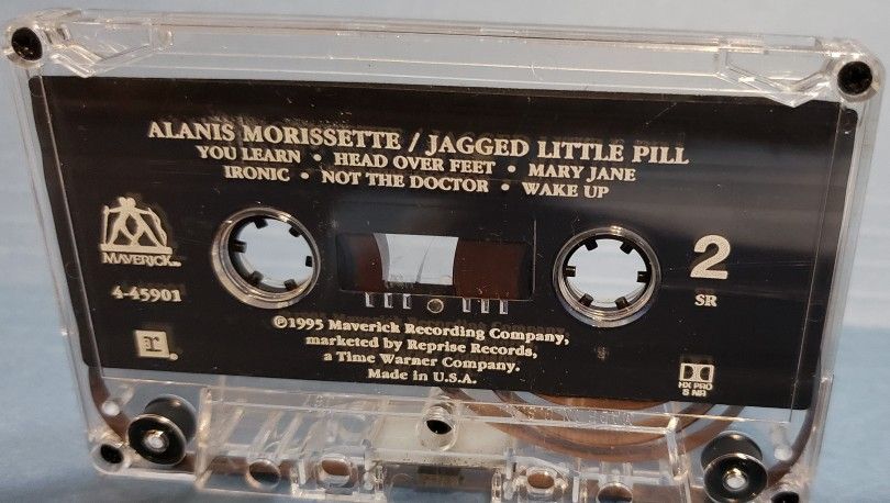 VINTAGE COLLECTABLE MUSIC CASSETTE TAPE ALANIS MORISSETTE JAGGED LITTLE PILL