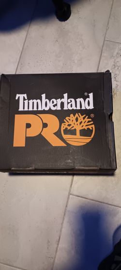 Steel toe boots
