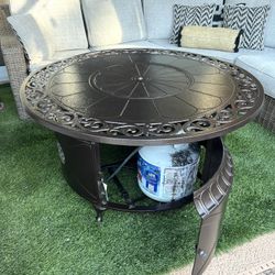 Like New Bronze Round Cast Aluminum Decorative Fire Pit 