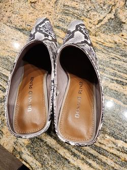 Donald Pliner clogs