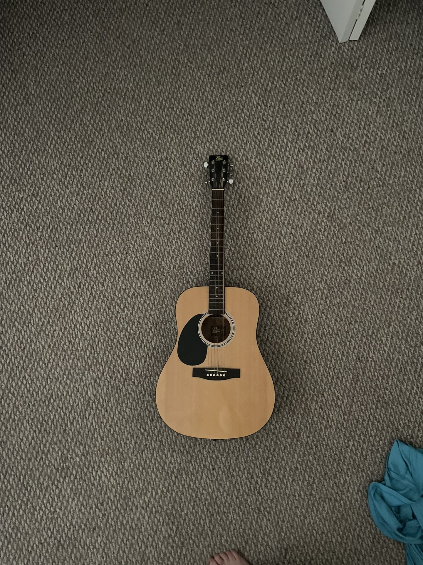 Rogue RD80 Dreadnought Acoustic Guitar