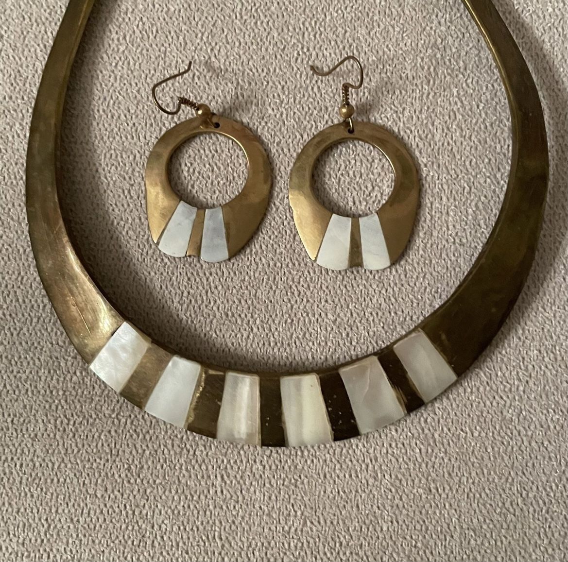 Vintage Choker Necklace and Earrings with Mother of Pearl