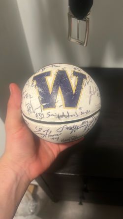 Washington unknown signed mini basketball