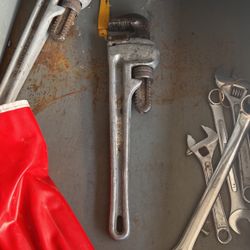 ALUMINUM PIPE WRENCH 14”