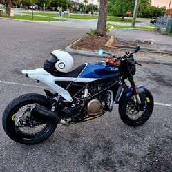 2022 Husqvarna Vitpilen  701