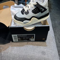 Jordan 4 Size 5c 