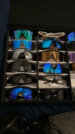 Oakleys, Raybans glasses