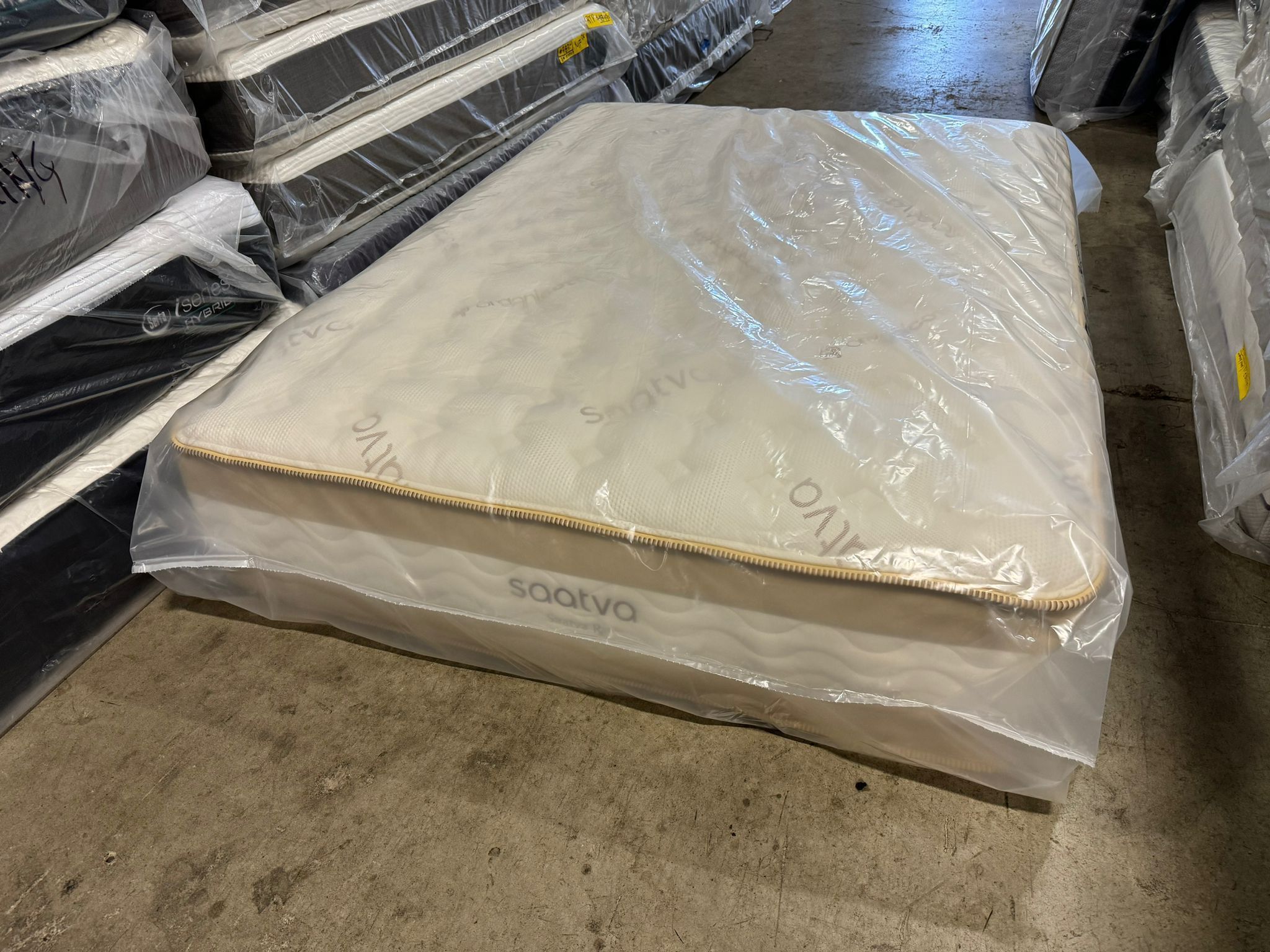 🔵⭐️ QUEEN MATTRESS SAATVA RX $989 ⭐️🔵