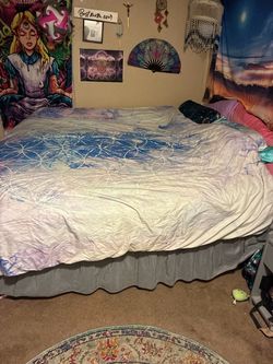 California King mattress with gel mattress topper & metal bed frame