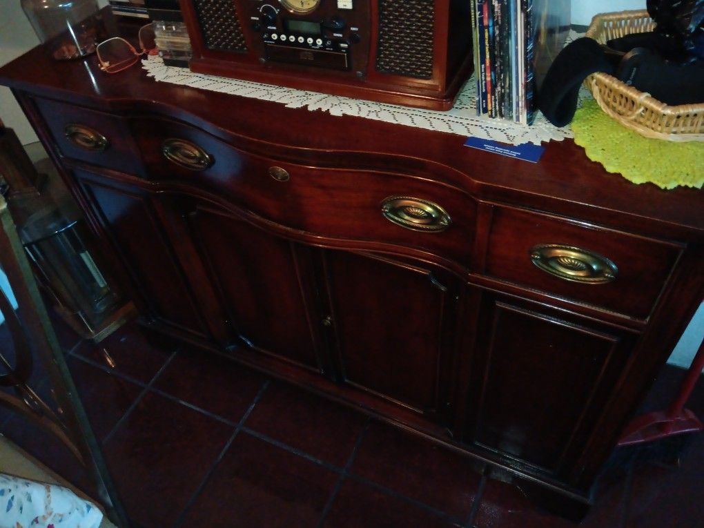  MOVING SALE  Antique Sideboard/Buffet 