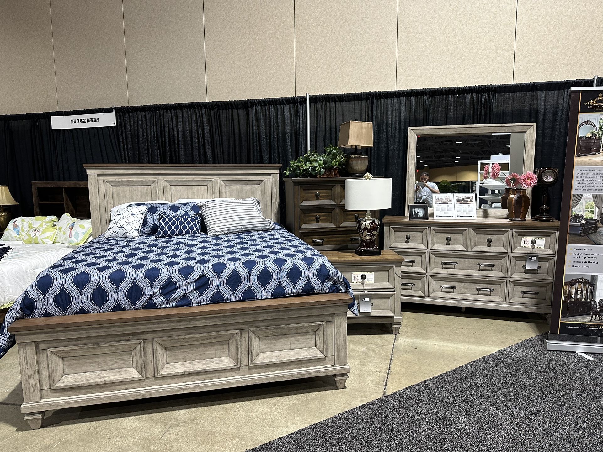 4PC King Bedroom Set 🔥 Solid Wood 🪵