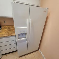 Whirlpool Refrigerator 