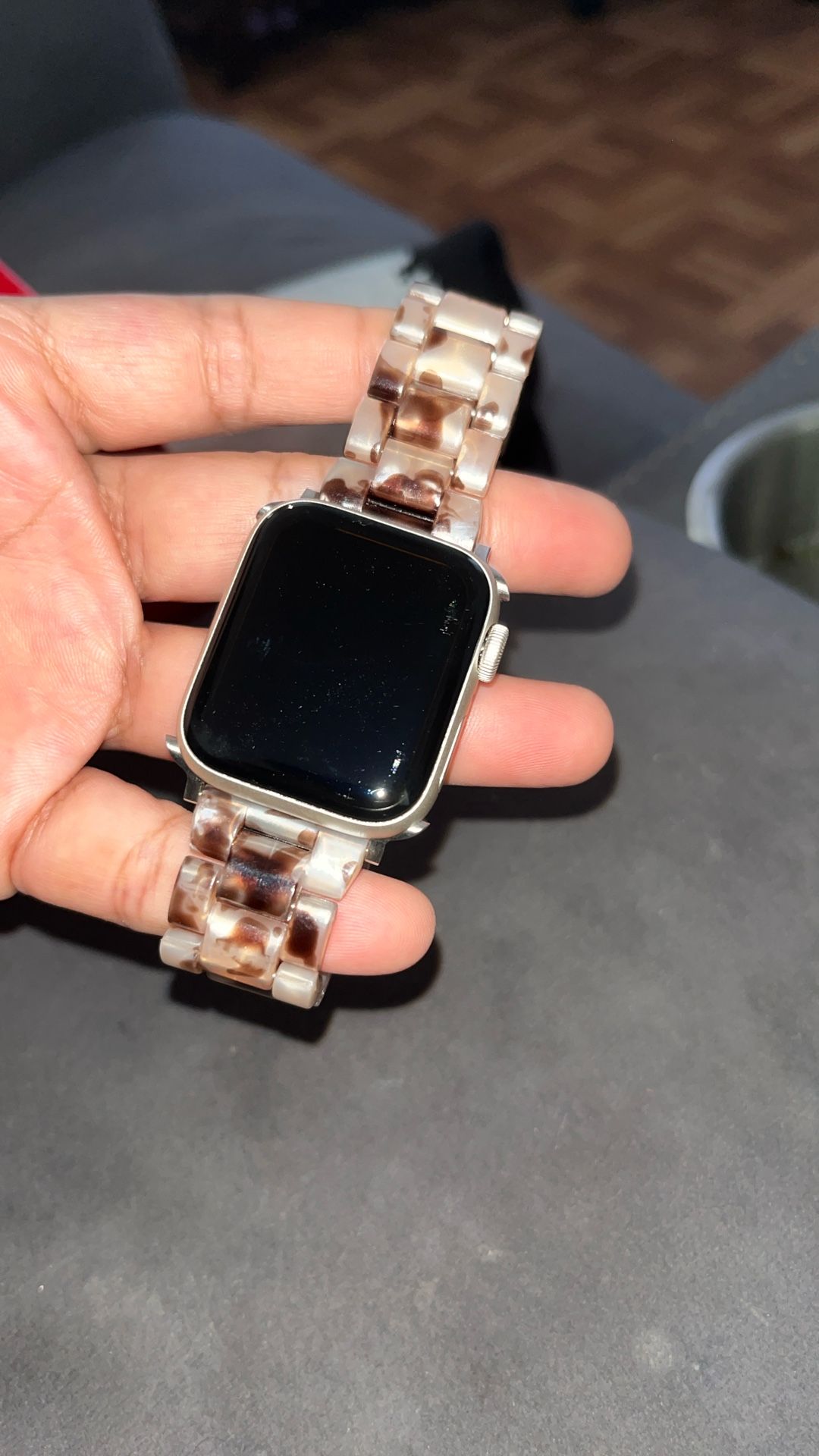 apple SE watch