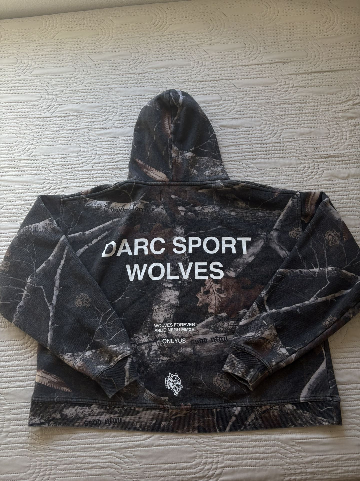 Darc Sport BOX CUT Tree Camo Hoodie / Jacket Size M/L