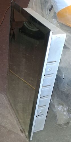 (2) Beveled edge mirror