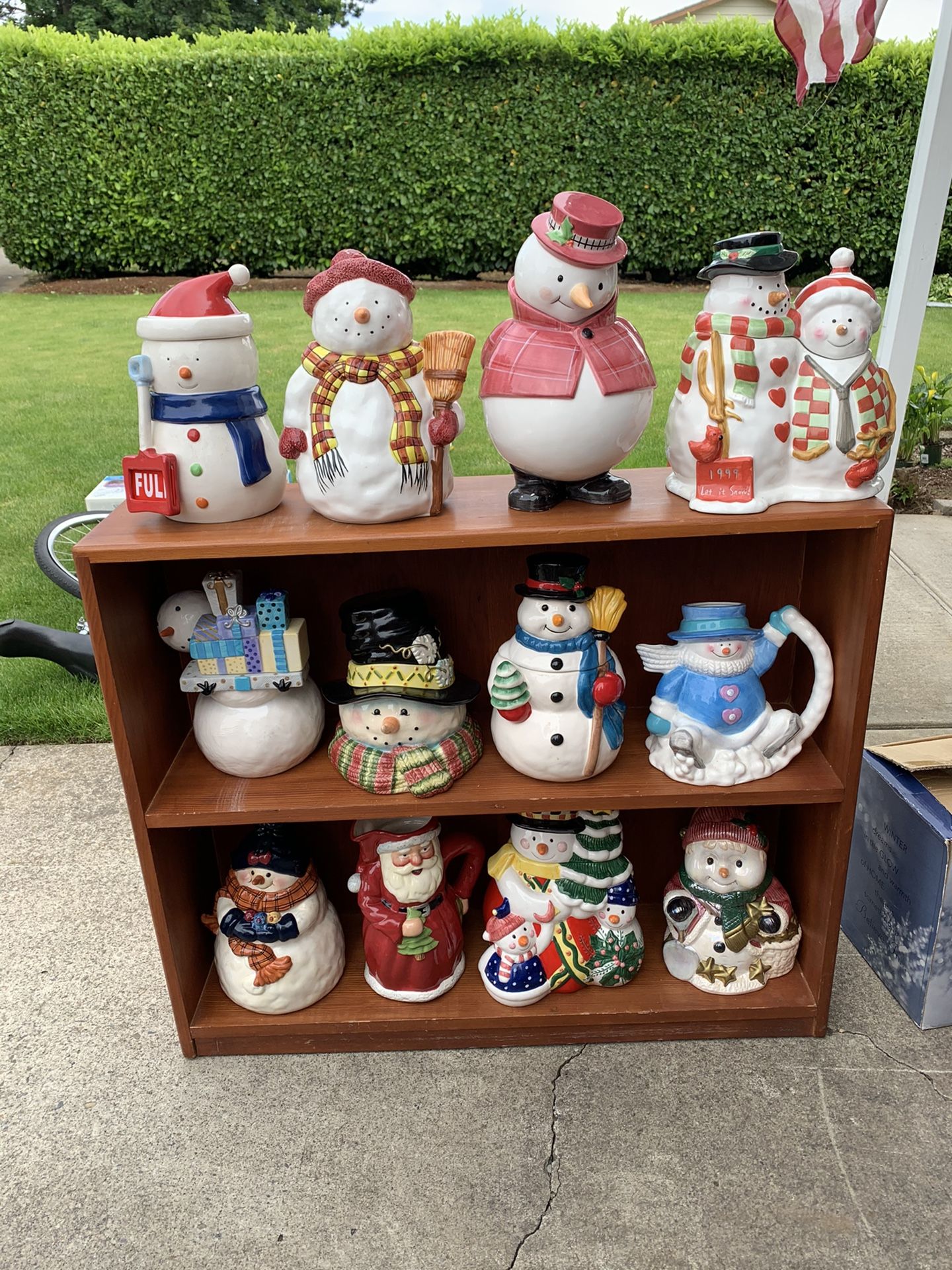 12 Snowman Ceramic Cookie Jars