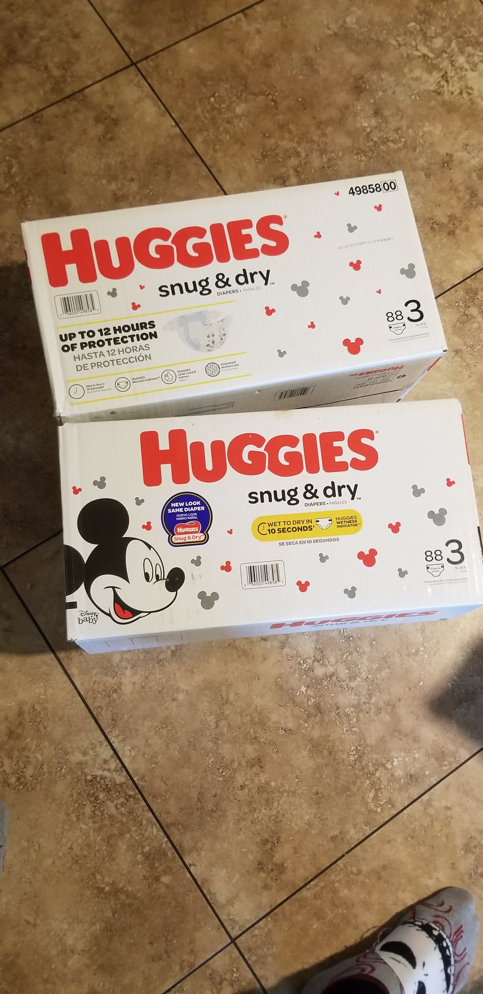 Huggies diapers SIZE 3*** 20ea or 2 for 35