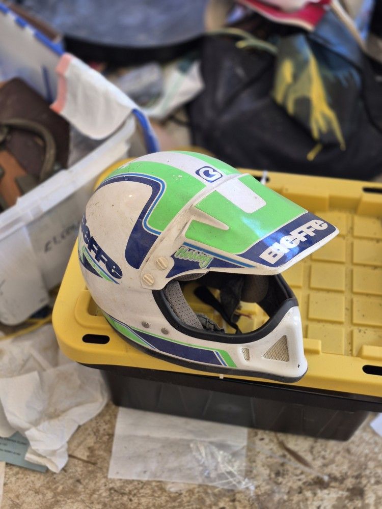 Dirt bike helmet