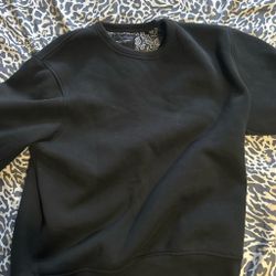 Black Crewneck Sweatshirt