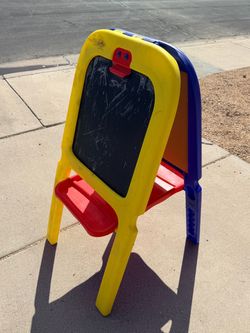 42” Crayola Quick Flip 2-Sided Kids Art Easel
