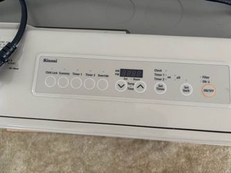 Rinnai Vented Wall Heater - Propane