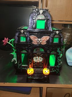 2021 Bath And Body Works Halloween Mansion