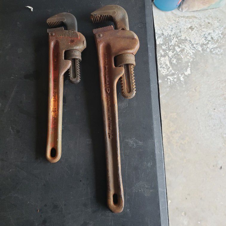Ridgid Pipe Wrenches 14 &10 Inch Both Work Good
