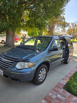 2006 Chrysler Town & Country