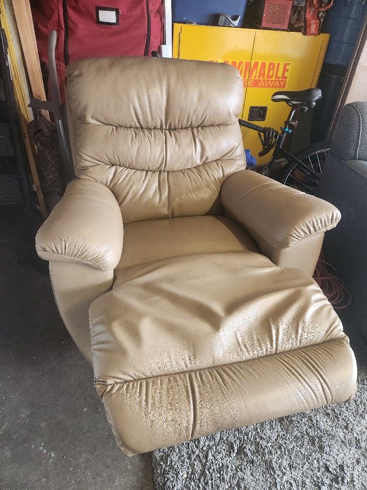 Recliner Sofa
