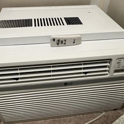 LG 1200 BTU Air Conditioner