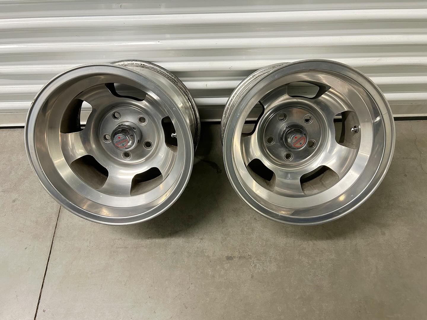15 x 10 American Racing Slot Mags w/ center caps