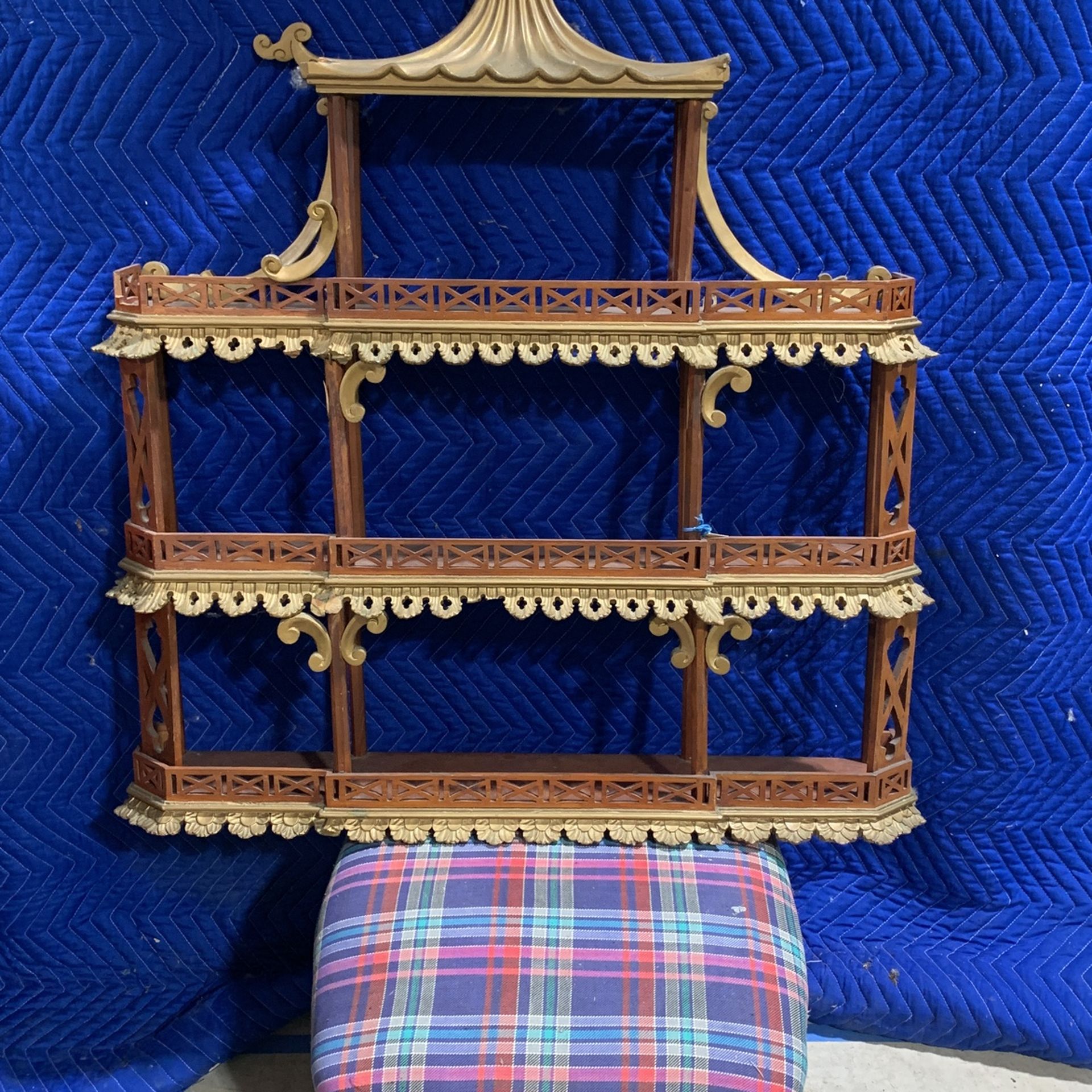 Chinese style wall shelf