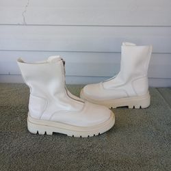White leather boots size 37(6.5)