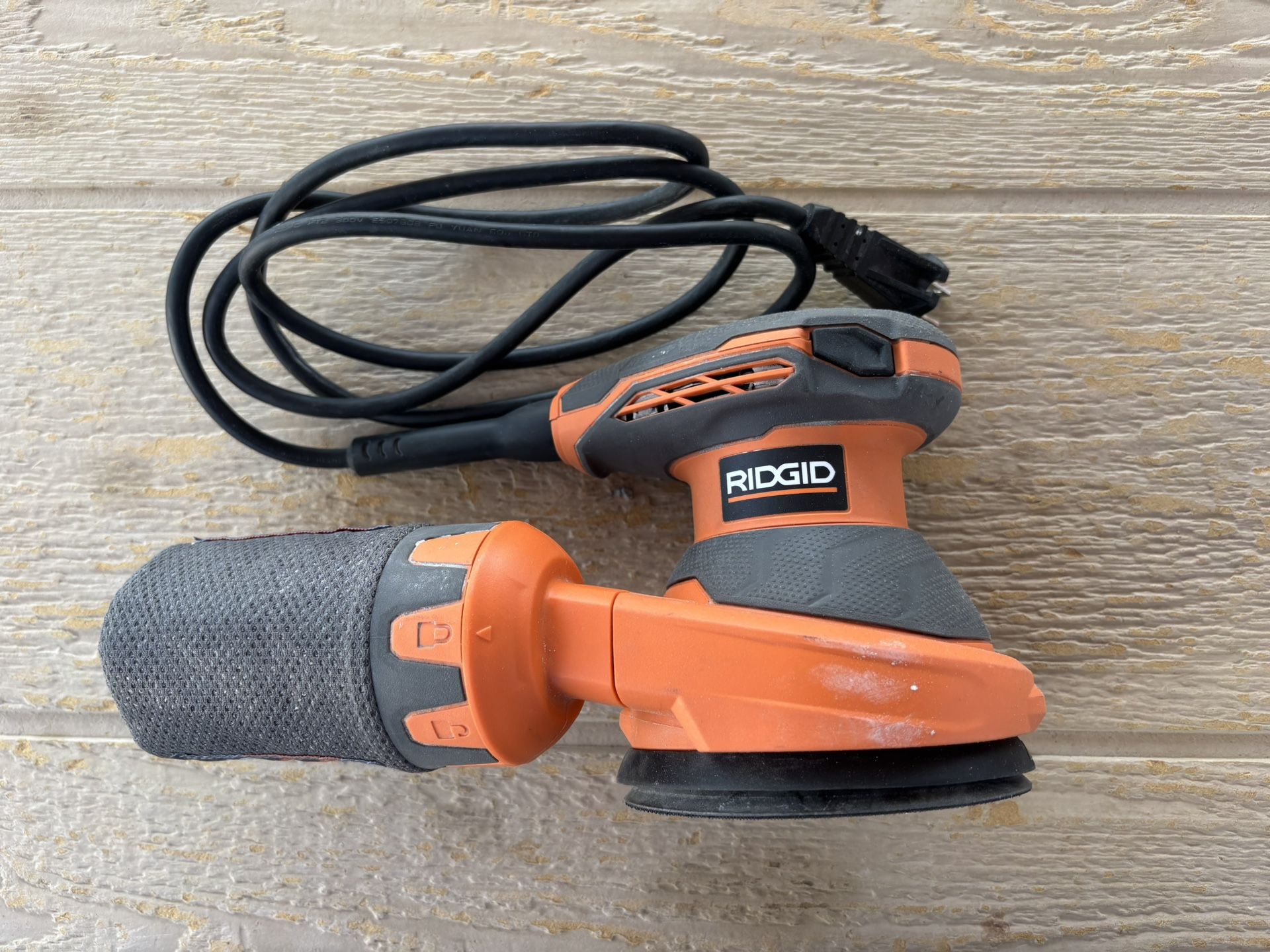 Ridgid 3 Amp Corded 5 in. Random Orbital Sander w/ AIRGUARD Technology