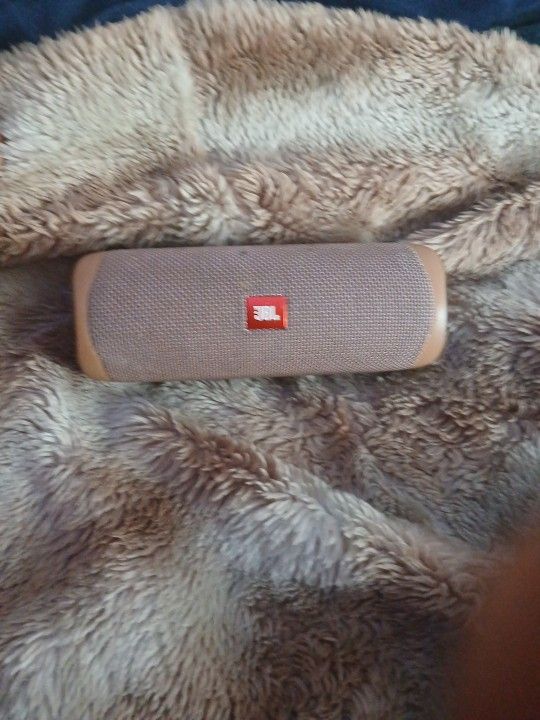 JBL Flip 5 Waterproof Rugged Bluetooth Speaker