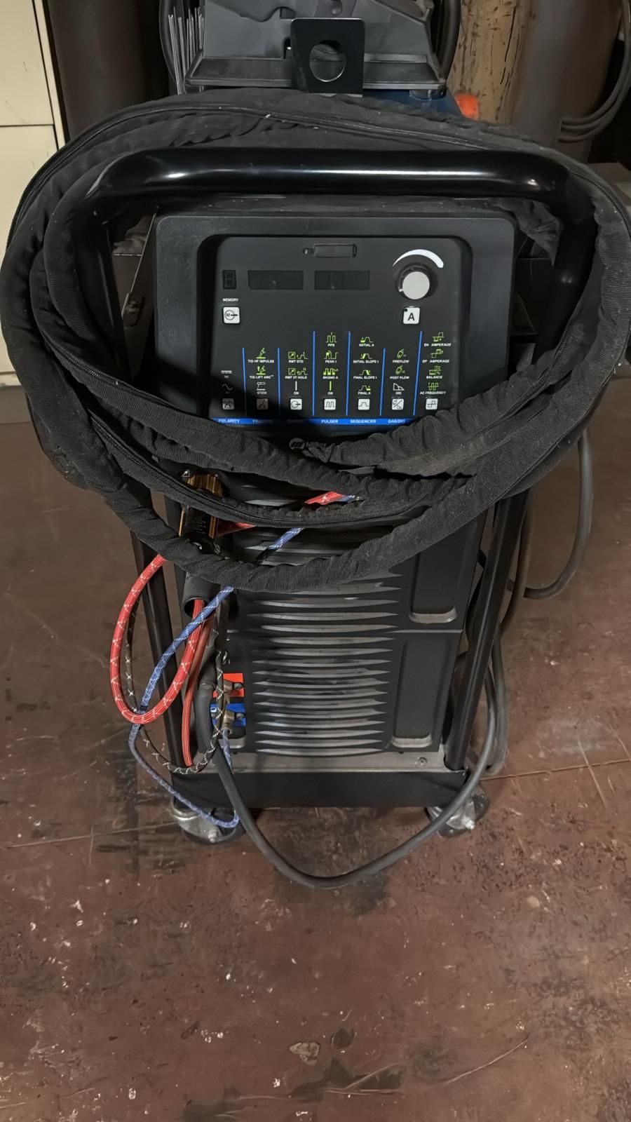 🔥 For Sale Syncrowave 400 w/ Wireless Bluetooth Pedal 🔥 LIKE NEW FOR $13K 🔥