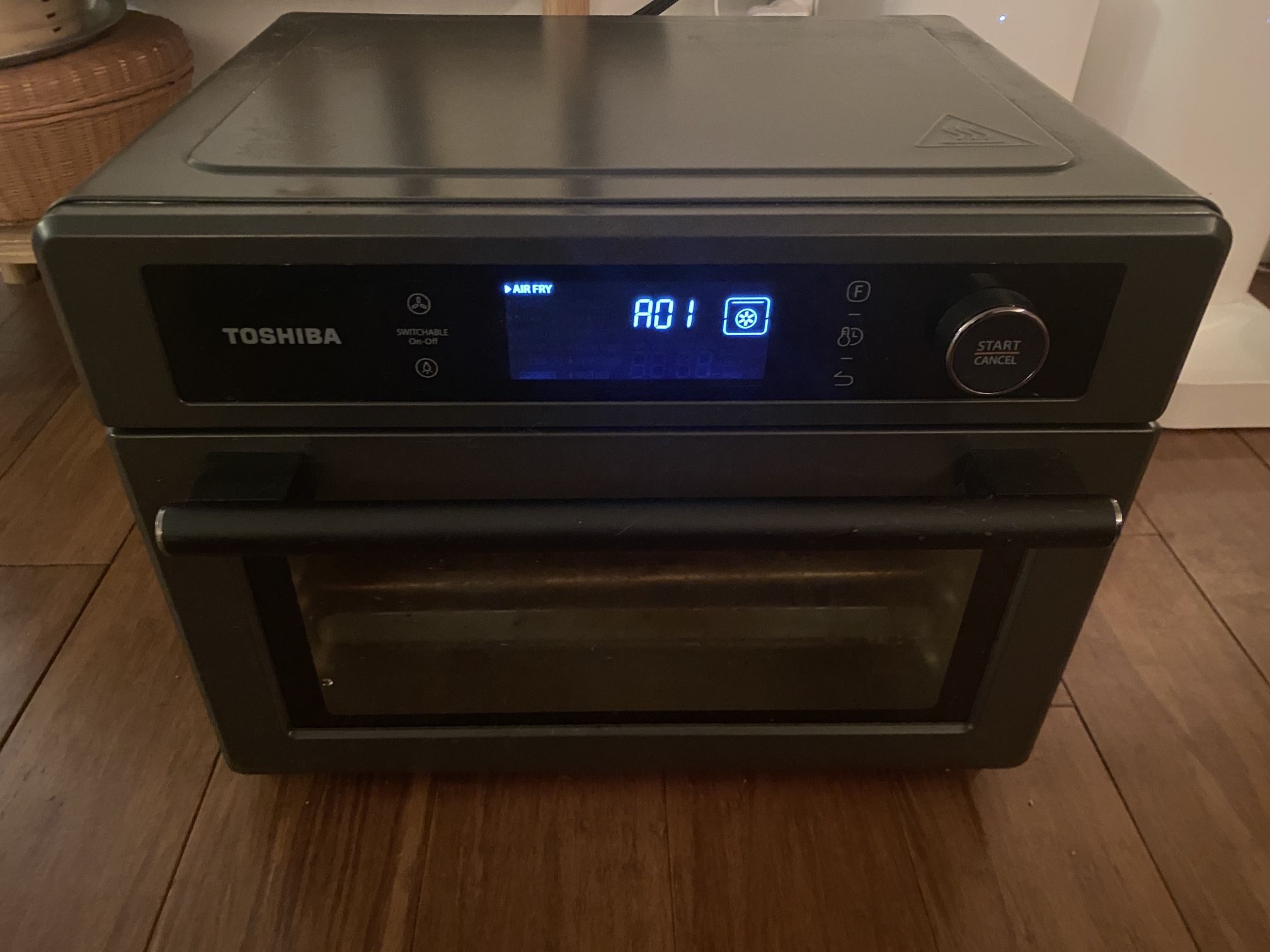 TOSHIBA Air Fryer Toaster Oven Combo 13in1 for Sale in Seattle, WA