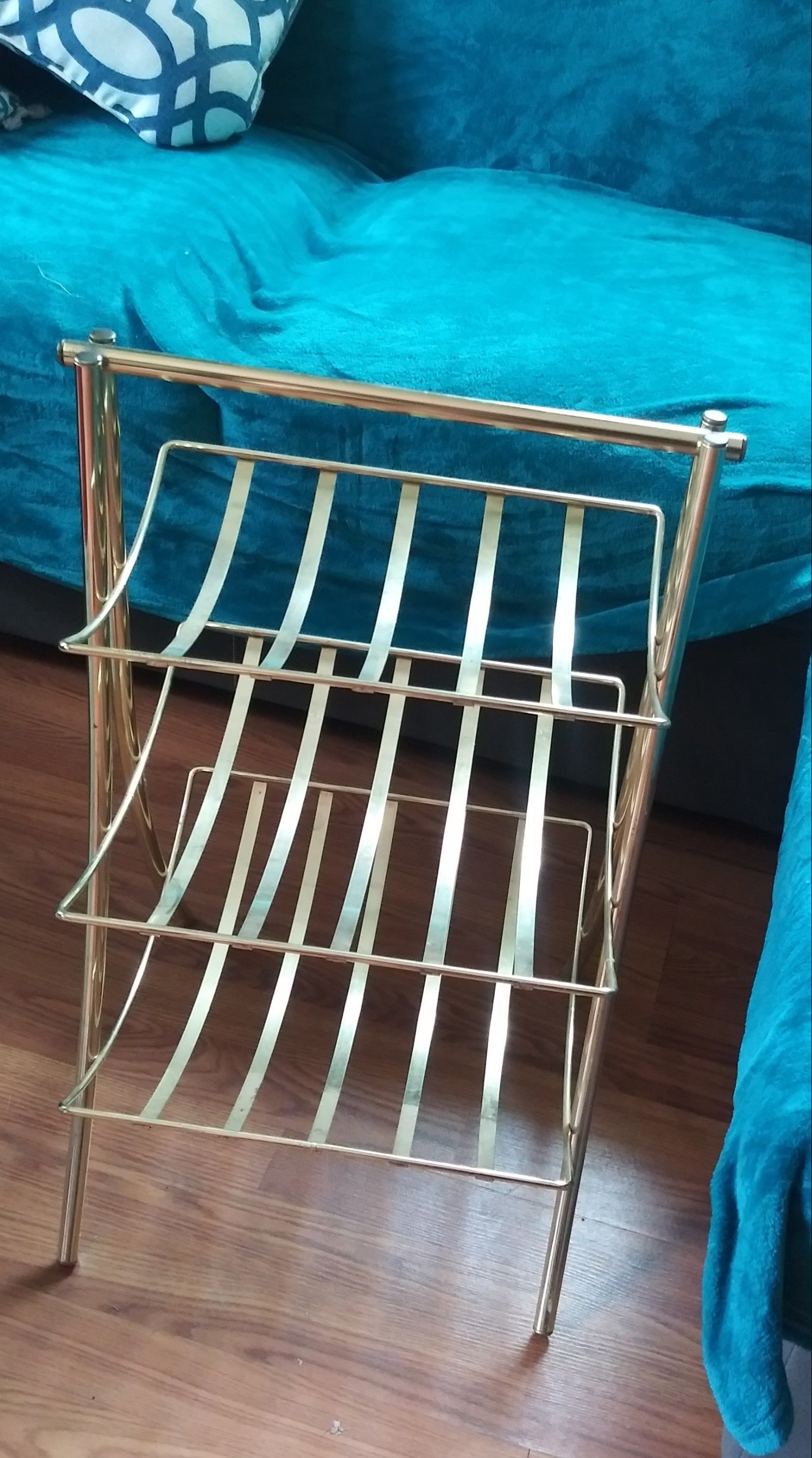 Adorable Gold little rack for magazines