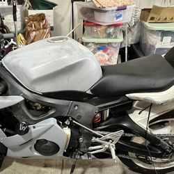2005 R6 Track Bike